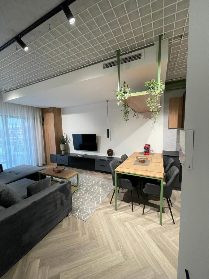 Luxury By The Lake Ap 25 Sibiu Esterno foto