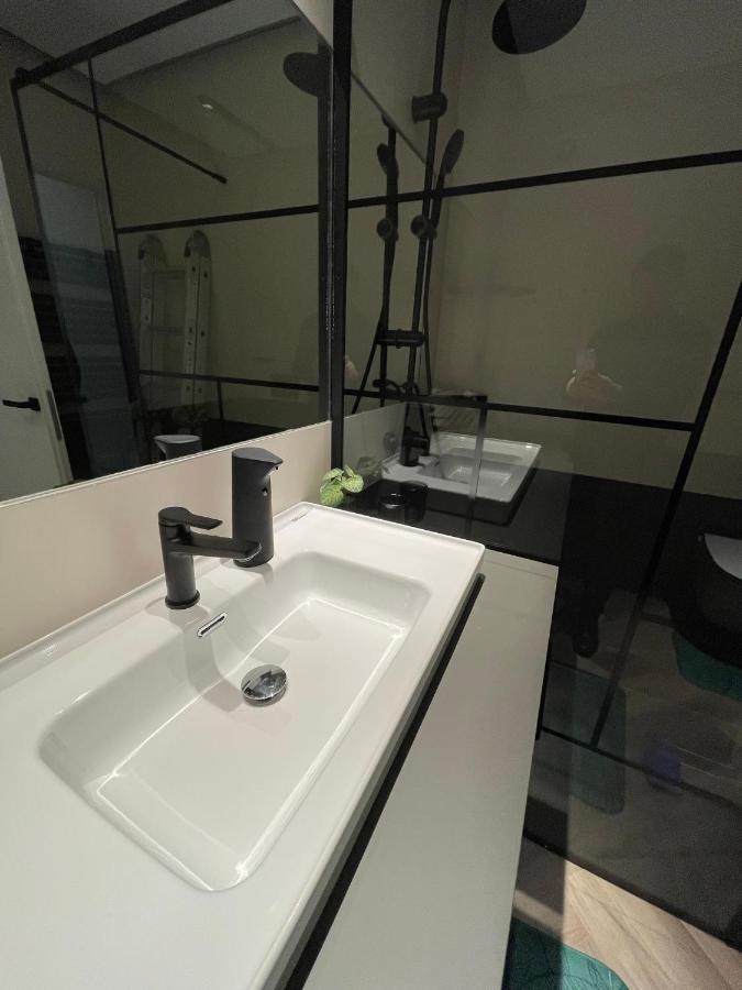 Luxury By The Lake Ap 25 Sibiu Esterno foto